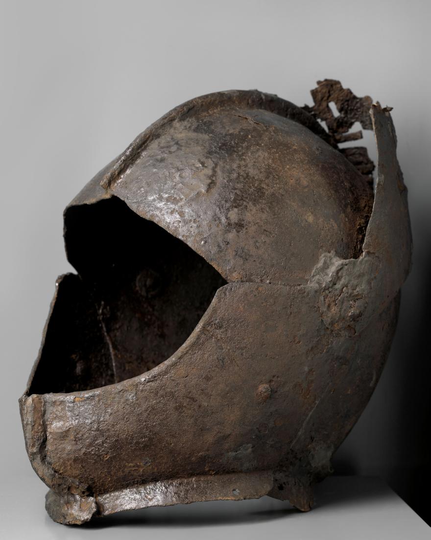 Gesloten ridderhelm  