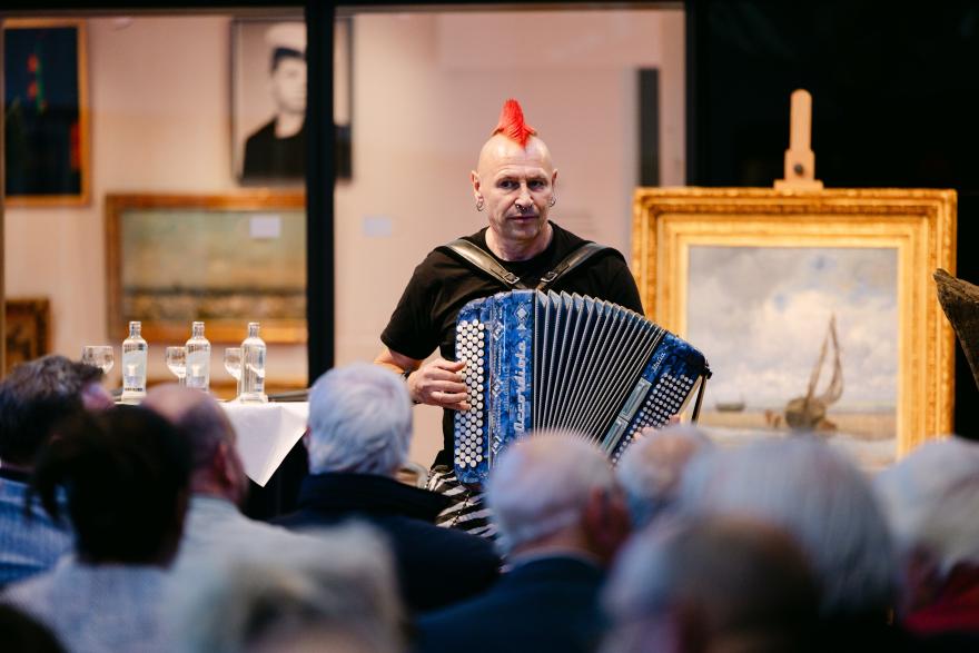 Op 18 september 2026, was het dag op dag 50 jaar geleden dat het Visserijmuseum officieel werd geopend.  We vierden dat met een warme academische zitting. 